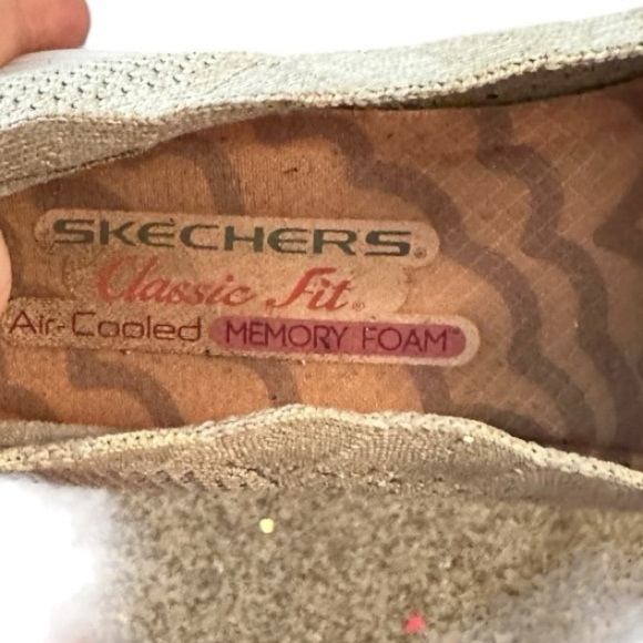 Skechers Classic Fit Air-Cooled Memory Foam Shoes‎ - Picture 7 of 8